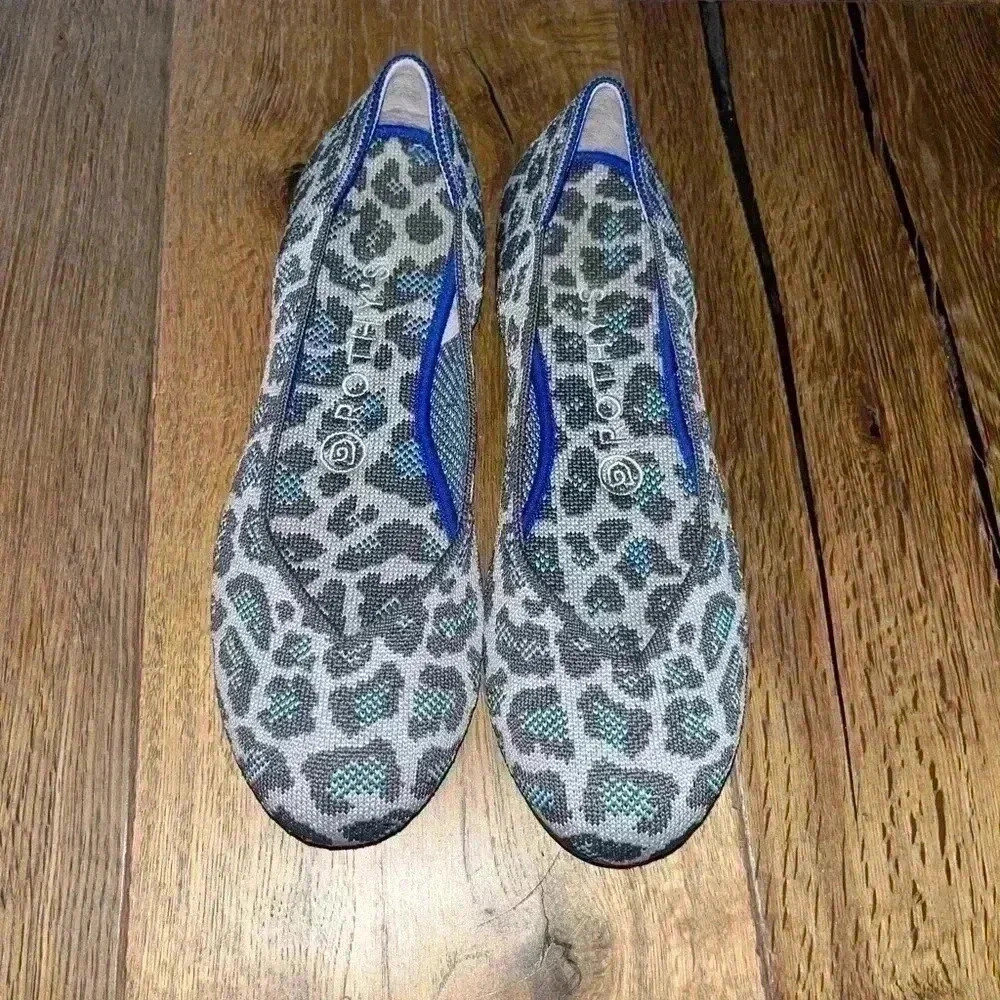 Rothy’s Grey and blue leopard spotted flats
